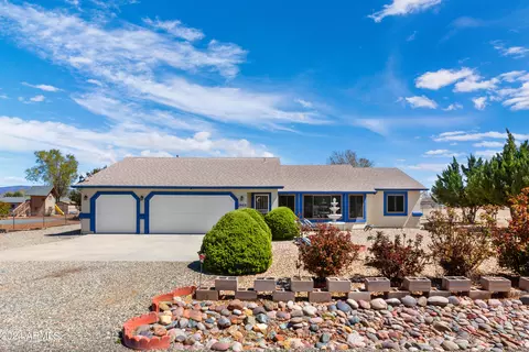 2933 N Lynx Lake Dr, Prescott Valley, AZ 86314