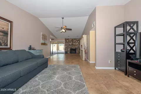 2002 W Meadow Dr, Phoenix, AZ 85023 photo 6