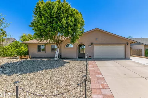 13835 N 10th Pl, Phoenix, AZ 85022