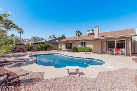 Exterior - 4245 E Yawepe St, Phoenix, AZ 85044 photo 5 of 13