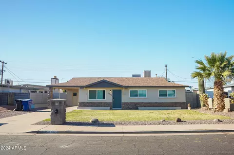 1652 W Pepper Pl, Mesa, AZ 85201