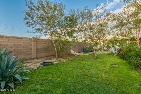 Exterior - 8532 W Edgemont Ave, Phoenix, AZ 85037 photo 7 of 8