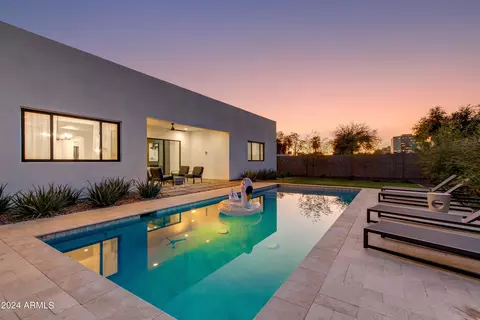 Exterior - 2802 E Pierson St, Phoenix, AZ 85016 photo 5 of 11