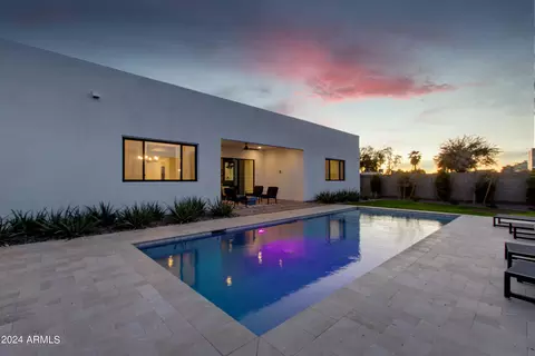 Exterior - 2802 E Pierson St, Phoenix, AZ 85016 photo 4 of 11