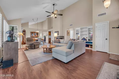 1207 E Glenhaven Dr, Phoenix, AZ 85048 photo 8