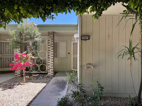 10929 W Coggins Dr, Sun City, AZ 85351