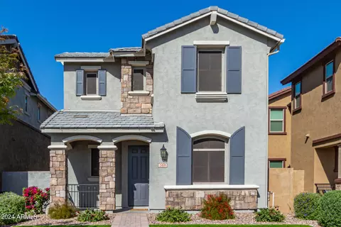 2498 S Betty St, Gilbert, AZ 85295