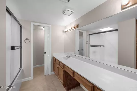 Bath - 1835 E Ranch Rd, Tempe, AZ 85284 photo 3 of 7