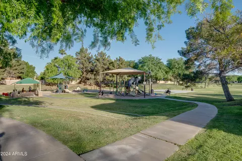 Exterior - 3328 E Vaughn Ave, Gilbert, AZ 85234 photo 7 of 8