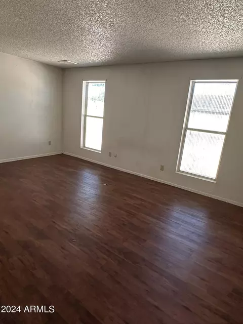 3924 W Paradise Dr, Phoenix, AZ 85029 photo 9