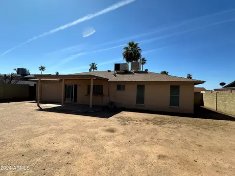 3924 W Paradise Dr, Phoenix, AZ 85029 photo 13