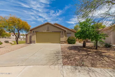 33107 N Quarry Hills Dr, San Tan Valley, AZ 85143