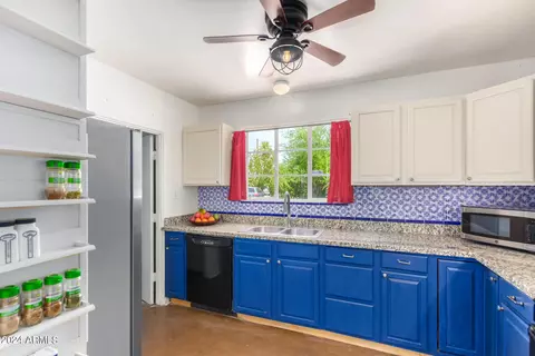 1348 E Moreland St, Phoenix, AZ 85006 photo 11
