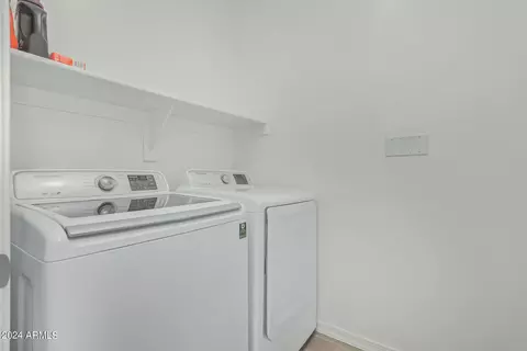 840 E Gary Ln, Phoenix, AZ 85042 photo 42