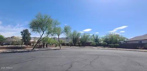840 E Gary Ln, Phoenix, AZ 85042 photo 3