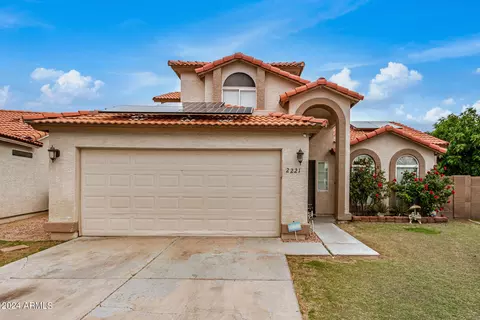 2221 N 83rd Dr, Phoenix, AZ 85037