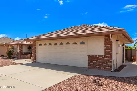 Exterior - 11551 E Kilarea Ave, Mesa, AZ 85209 photo 5 of 14
