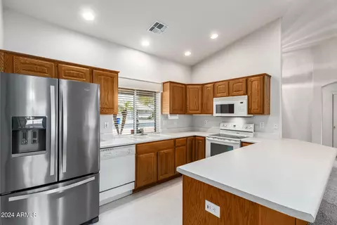 Kitchen - 11551 E Kilarea Ave, Mesa, AZ 85209 photo 1 of 4
