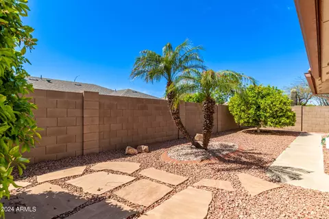 Exterior - 11551 E Kilarea Ave, Mesa, AZ 85209 photo 11 of 14