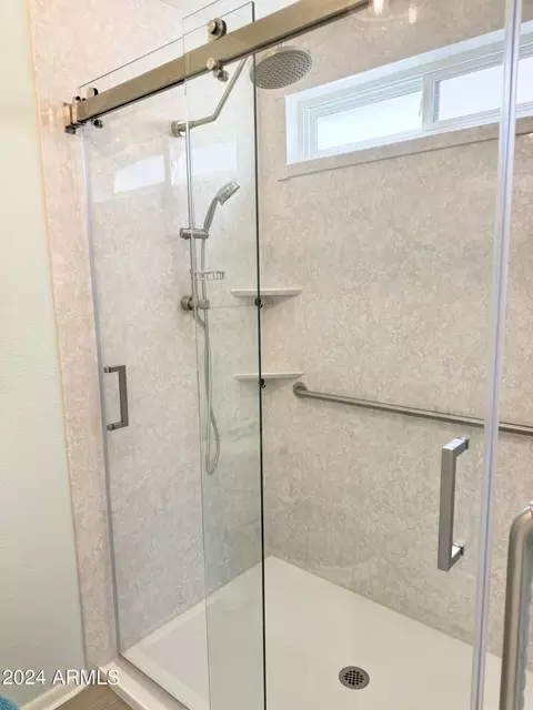 Bath - 7650 Edgewood Ave, Mesa, AZ 85208 photo 5 of 7