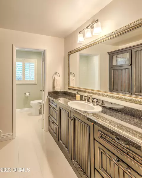 201 W Linger Ln, Phoenix, AZ 85021 photo 38