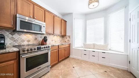Kitchen - 3634 E Sundance Ave, Gilbert, AZ 85297 photo 2 of 4
