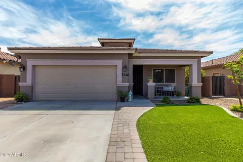 827 W Press Rd, Queen Creek, AZ 85140