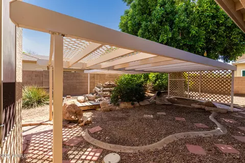 Exterior - 125 E Smoke Tree Rd, Gilbert, AZ 85296 photo 8 of 8