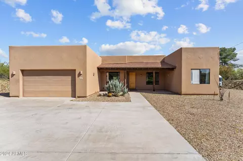 530 Sunny Cove Heights Rd, Wickenburg, AZ 85390