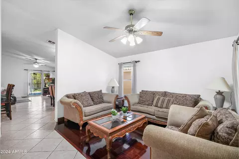 8625 E Capri Ave, Mesa, AZ 85208 photo 2