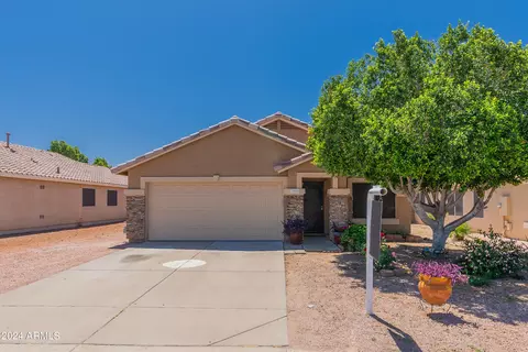 8625 E Capri Ave, Mesa, AZ 85208