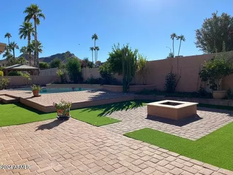 Exterior - 901 E Beck Ln, Phoenix, AZ 85022 photo 20 of 22