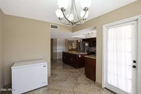 Kitchen - 901 E Beck Ln, Phoenix, AZ 85022 photo 6 of 6