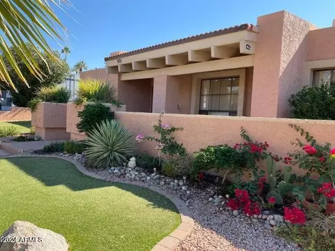 Exterior - 901 E Beck Ln, Phoenix, AZ 85022 photo 3 of 22