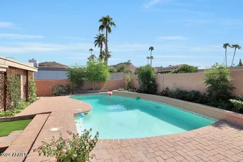 Exterior - 901 E Beck Ln, Phoenix, AZ 85022 photo 15 of 22
