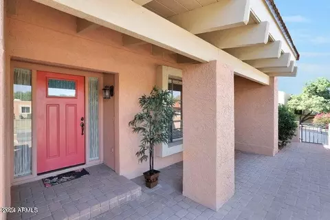 Exterior - 901 E Beck Ln, Phoenix, AZ 85022 photo 5 of 22