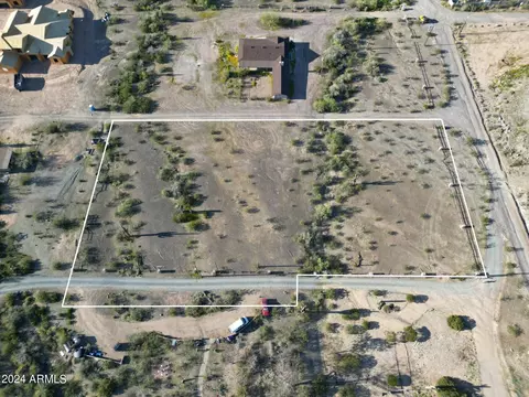 4301 W Capistrano Ave #5, Laveen, AZ 85339