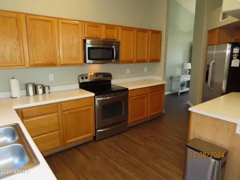Kitchen - 701 S Oak St, Gilbert, AZ 85233 photo 5 of 10