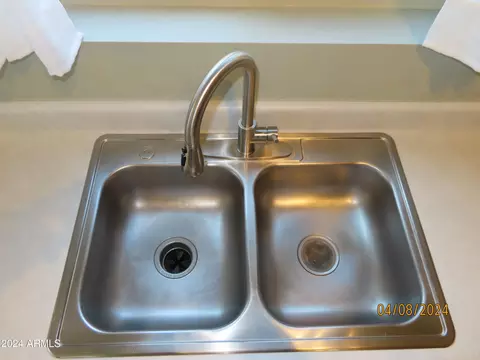 Kitchen - 701 S Oak St, Gilbert, AZ 85233 photo 7 of 10