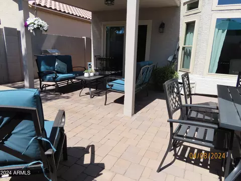 Exterior - 701 S Oak St, Gilbert, AZ 85233 photo 8 of 31