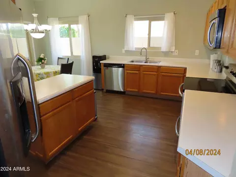 Kitchen - 701 S Oak St, Gilbert, AZ 85233 photo 10 of 10