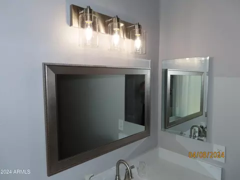 Bath - 701 S Oak St, Gilbert, AZ 85233 photo 3 of 18