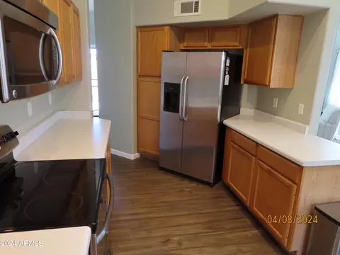 Kitchen - 701 S Oak St, Gilbert, AZ 85233 photo 4 of 10
