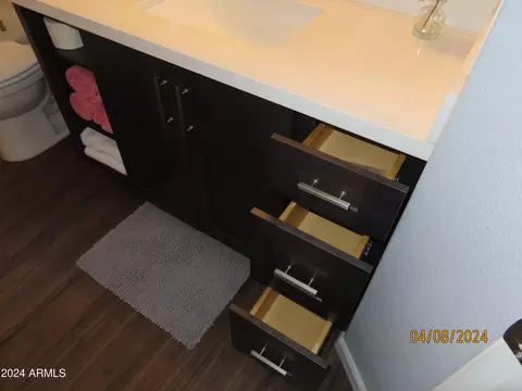 Bath - 701 S Oak St, Gilbert, AZ 85233 photo 13 of 18
