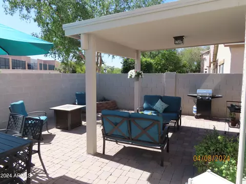 Exterior - 701 S Oak St, Gilbert, AZ 85233 photo 16 of 31