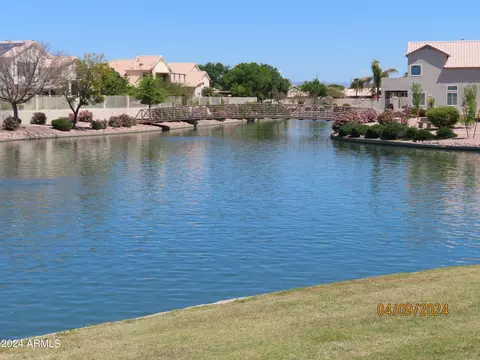 View/Area - 701 S Oak St, Gilbert, AZ 85233 photo 5 of 6
