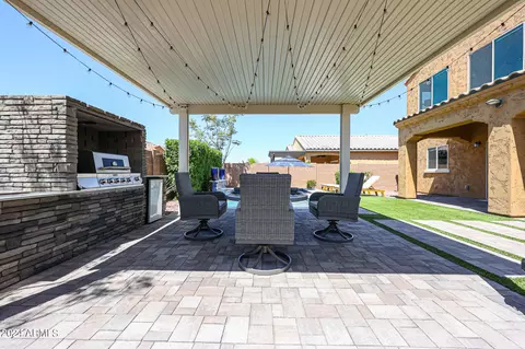 Exterior - 2333 E Mews Rd, Gilbert, AZ 85298 photo 8 of 11