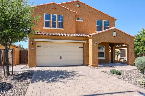 Exterior - 2333 E Mews Rd, Gilbert, AZ 85298 photo 2 of 11