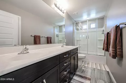 Bath - 2333 E Mews Rd, Gilbert, AZ 85298 photo 2 of 4