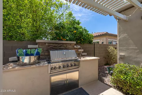 Exterior - 6563 S Legend Ct, Gilbert, AZ 85298 photo 12 of 28